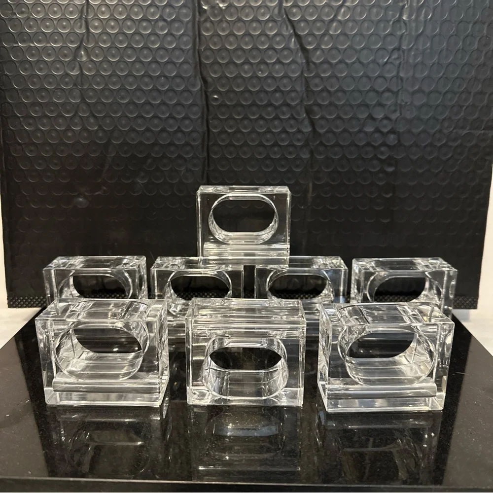 Lucite acrylic set of 8 napkin ring holders rectangular